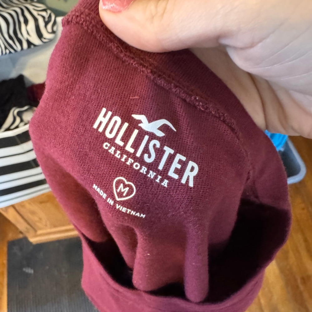 Hollister Burgundy Lace Trim Crop Top Short Sleeve Crew Neck Maroon Womens M - Picture 4 of 4